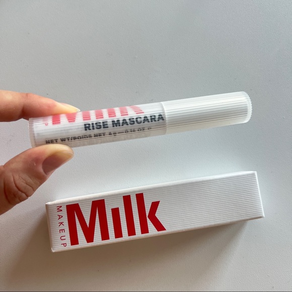 MILK MAKEUP mini RISE lifting + lengthening mascara in shade Elevate - Picture 2 of 10